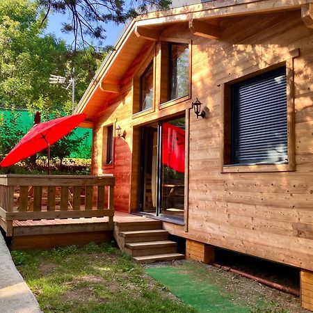 Camping L'Enclave Mobil-Home Estavar Extérieur photo