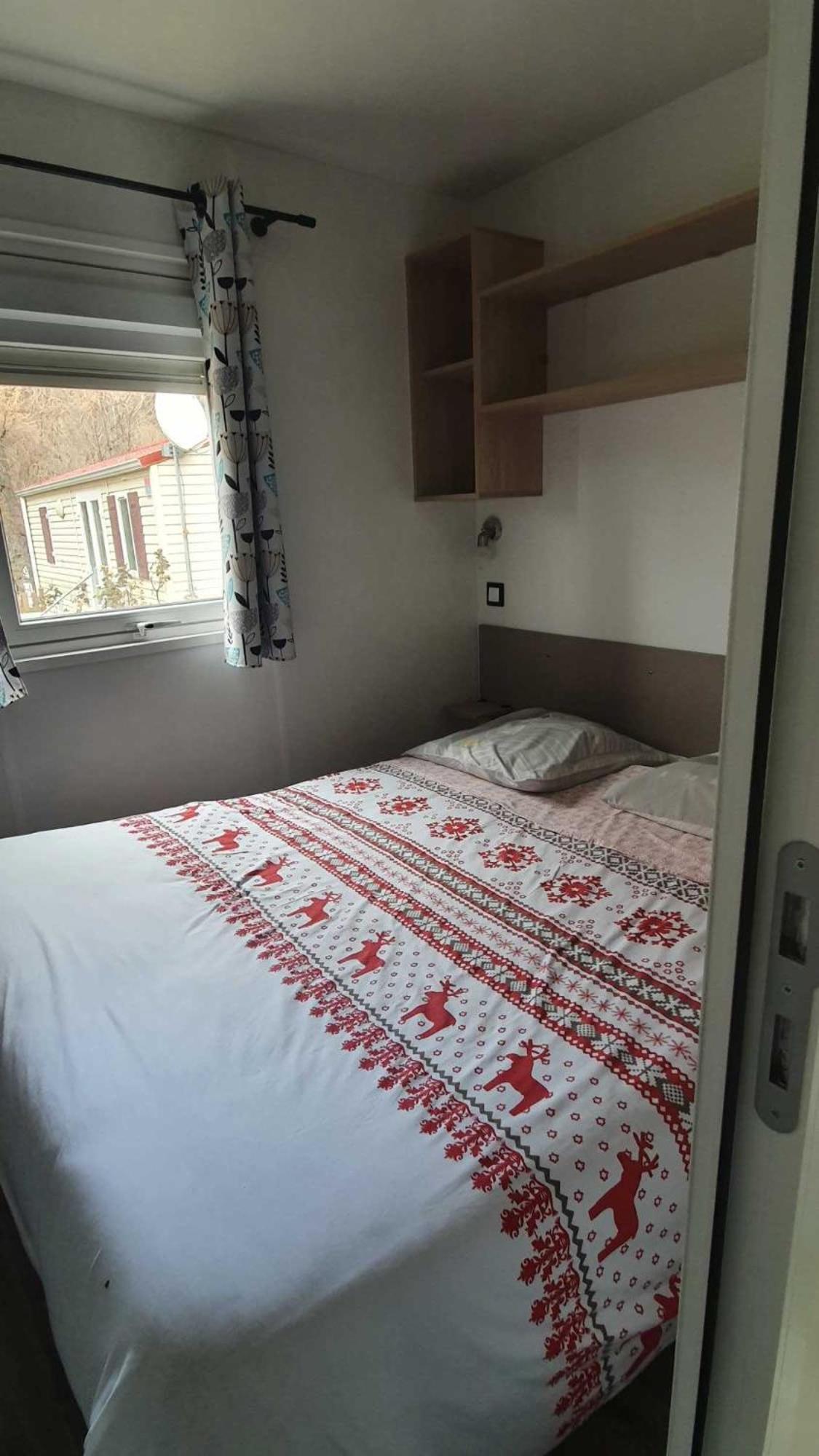 Camping L'Enclave Mobil-Home Estavar Extérieur photo