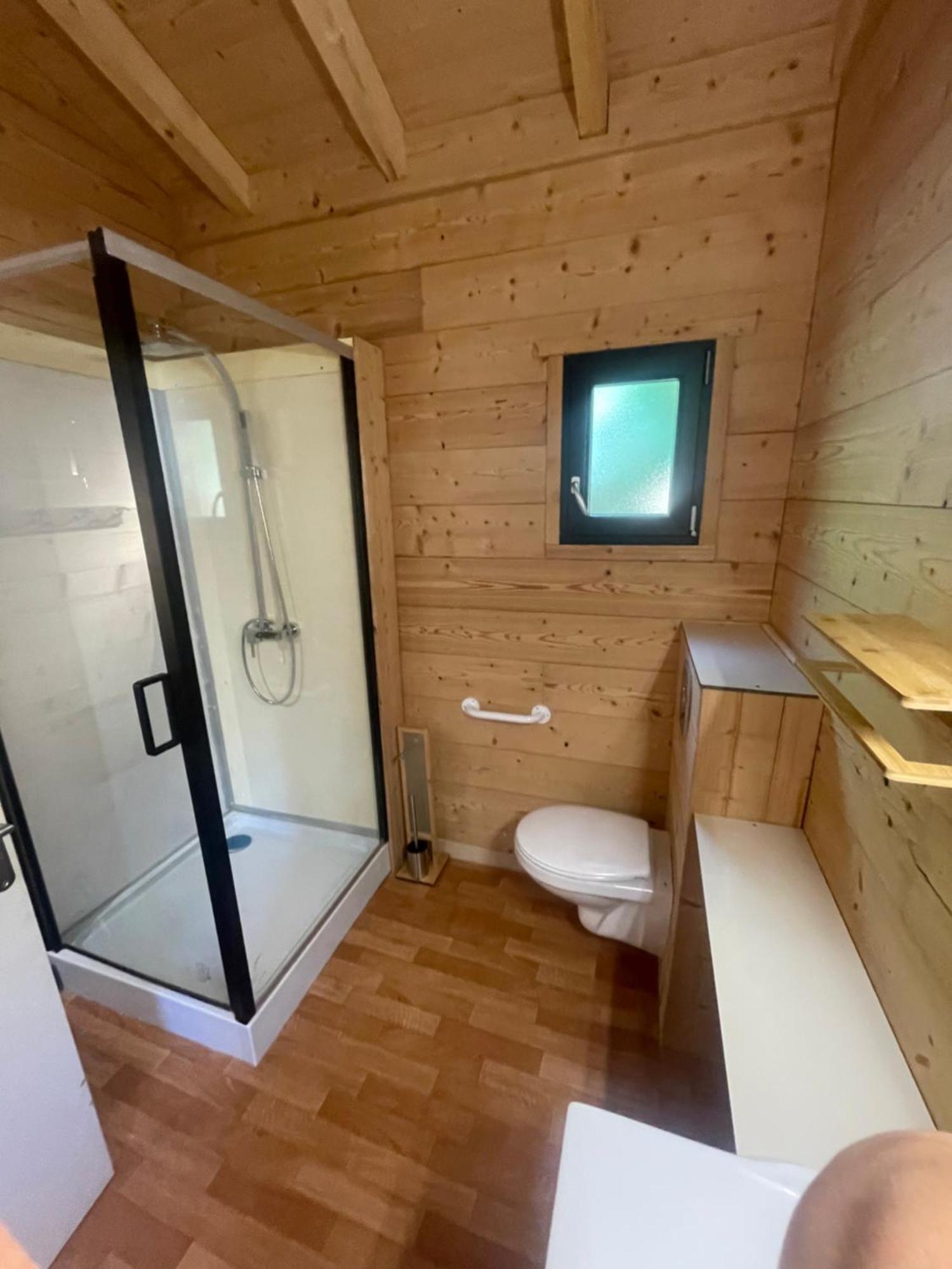 Camping L'Enclave Mobil-Home Estavar Extérieur photo