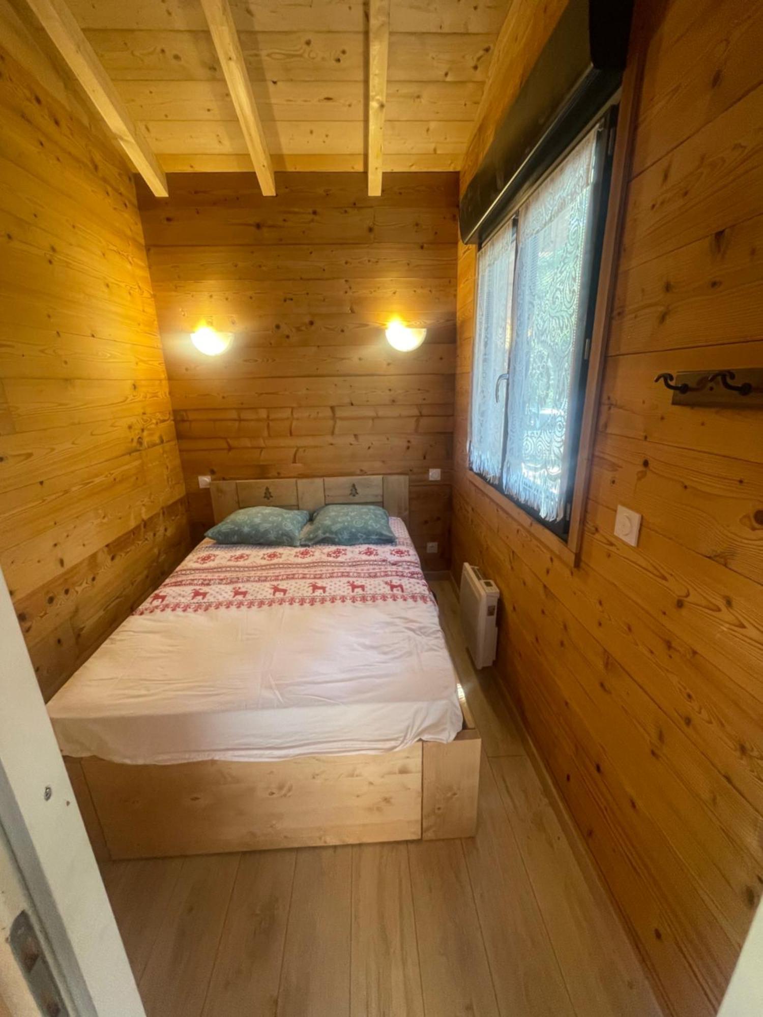 Camping L'Enclave Mobil-Home Estavar Extérieur photo